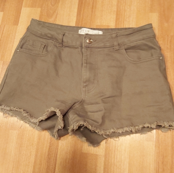 🤯2/$15 Primark Army Green Cotton Jean Shorts Size 8 - Picture 2 of 5